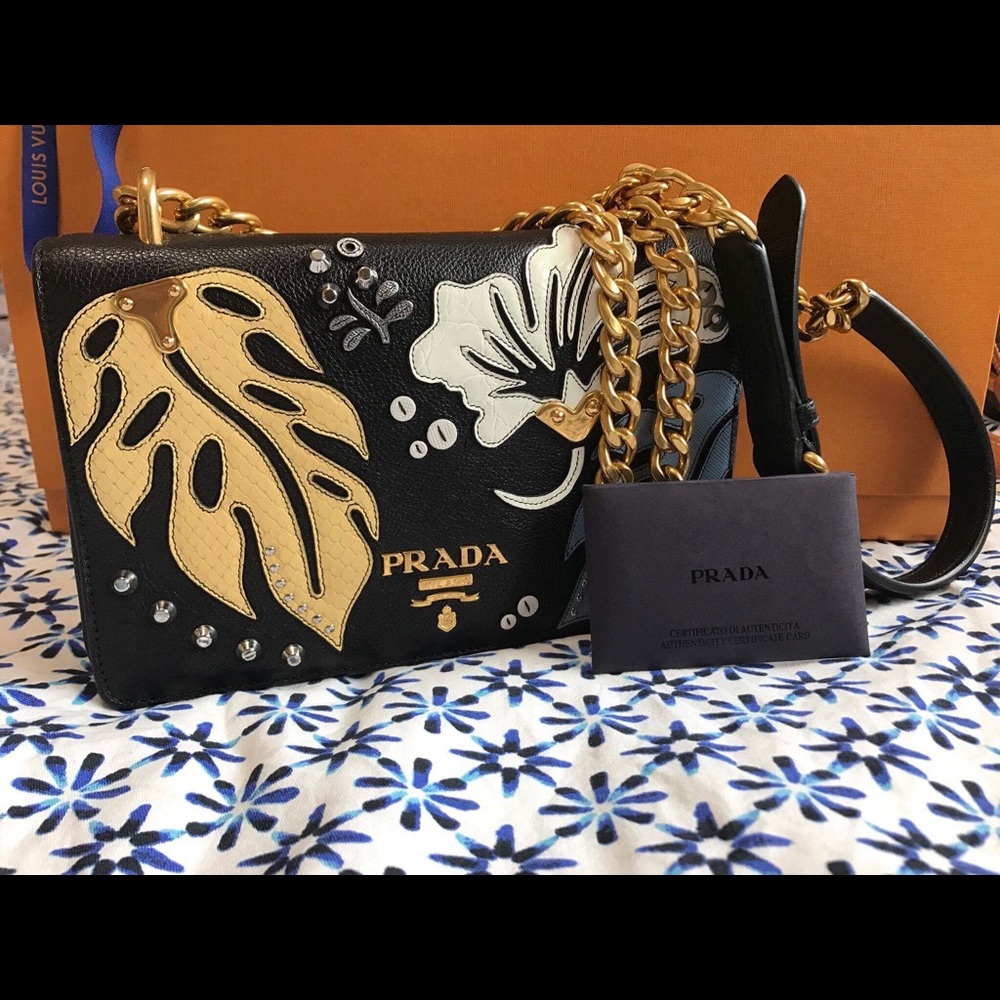 Prada chain 2 way CRSBDYBAG Hawaii pattern python