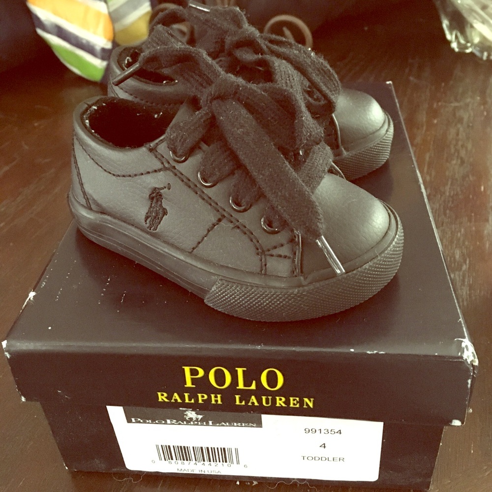 Gently used polo sneakers