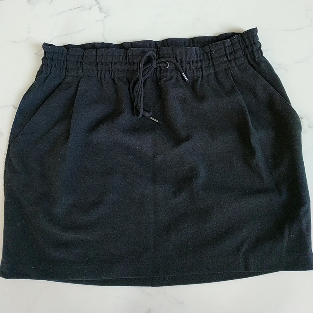 Express mini skirt, drawstring waist, small