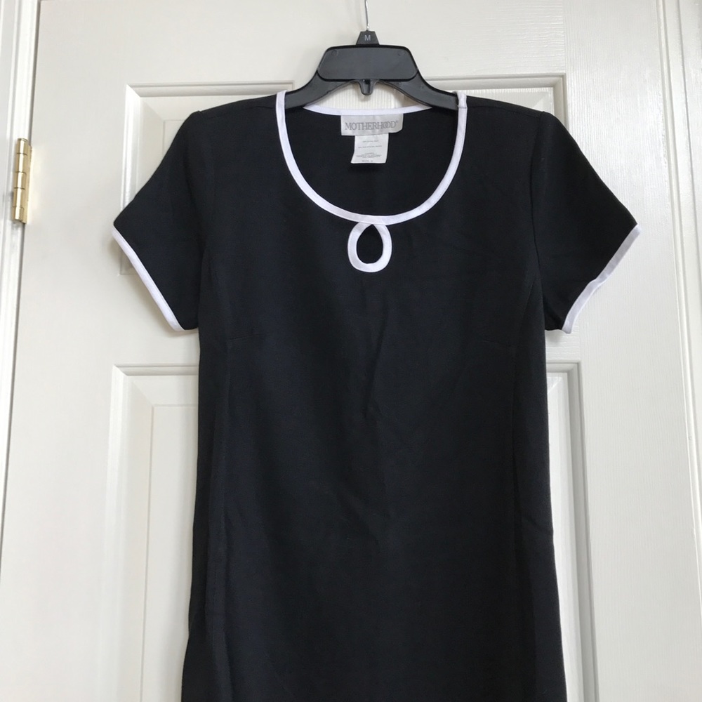 Motherhood black/white dress, great for work/party