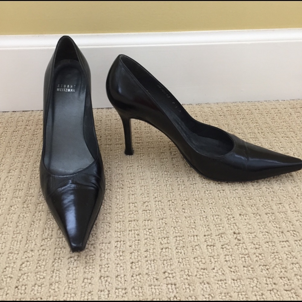 Authentic Stuart Weitzman black pumps