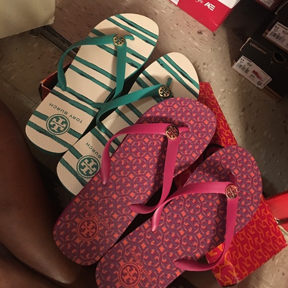 Two pair of tory burch slippers - Picture 1 of 2
