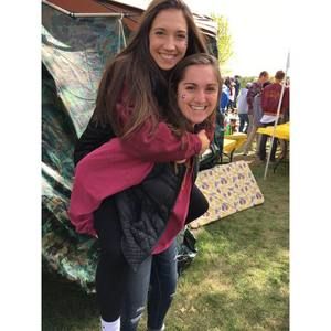 Meet your Posher, Alexis