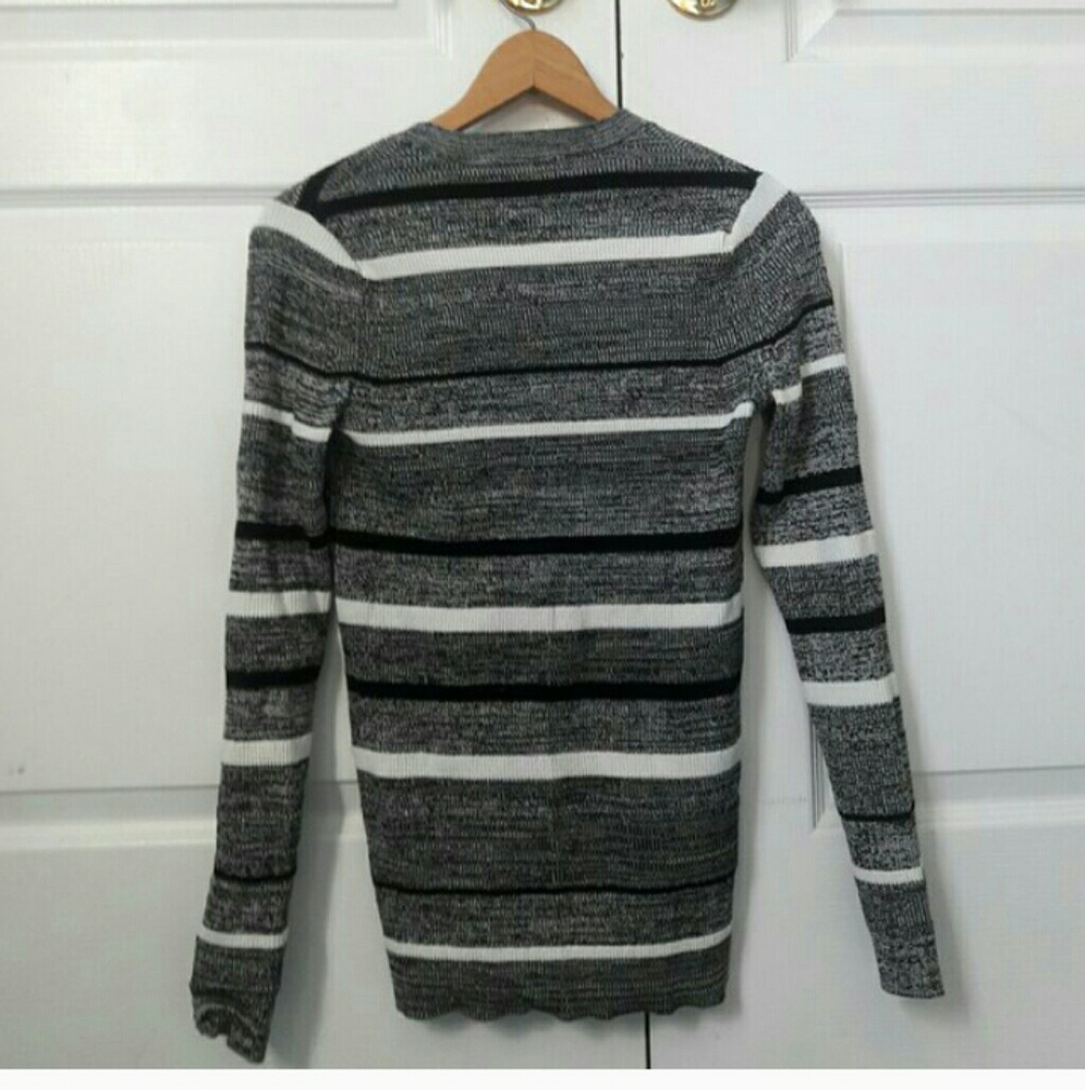 Sweater - Picture 2 of 3