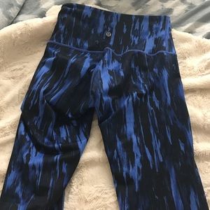 Women's lululemon wunder under pant.