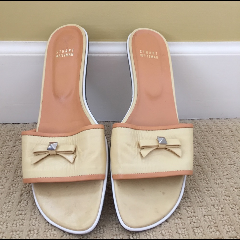 authentic stuart weitzman slid on flat sandals