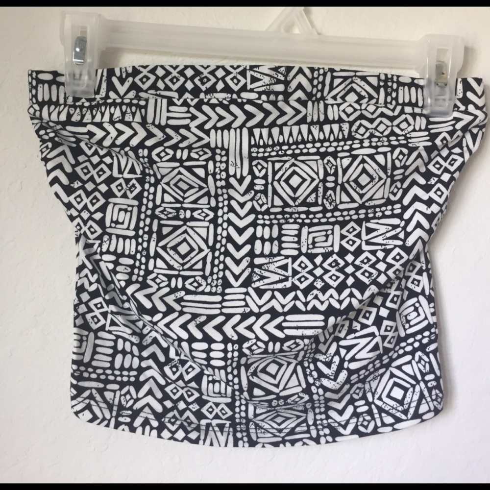 Small Ambiance Apparel Crop Top