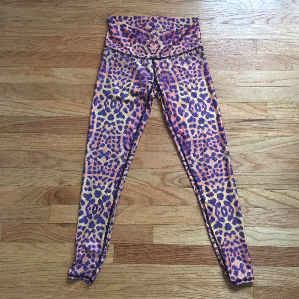 Teeki Purple Awakening Hot Pant cheetah leggings