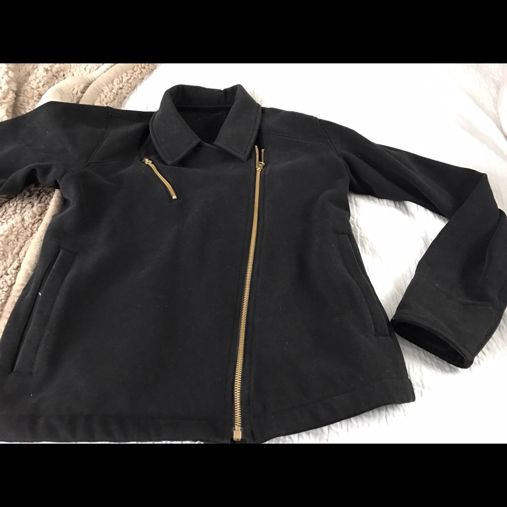 Lululemon Black coat