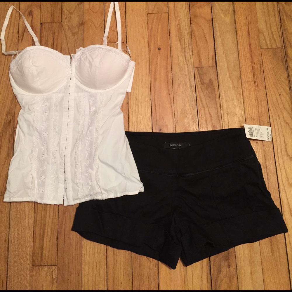 ✨🌹NWT Arden B Black Mini Shorts 1