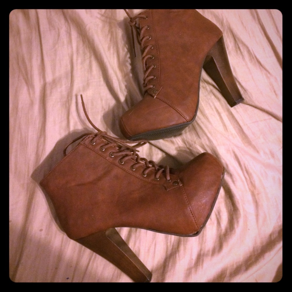 Charlotte Russe lita booties