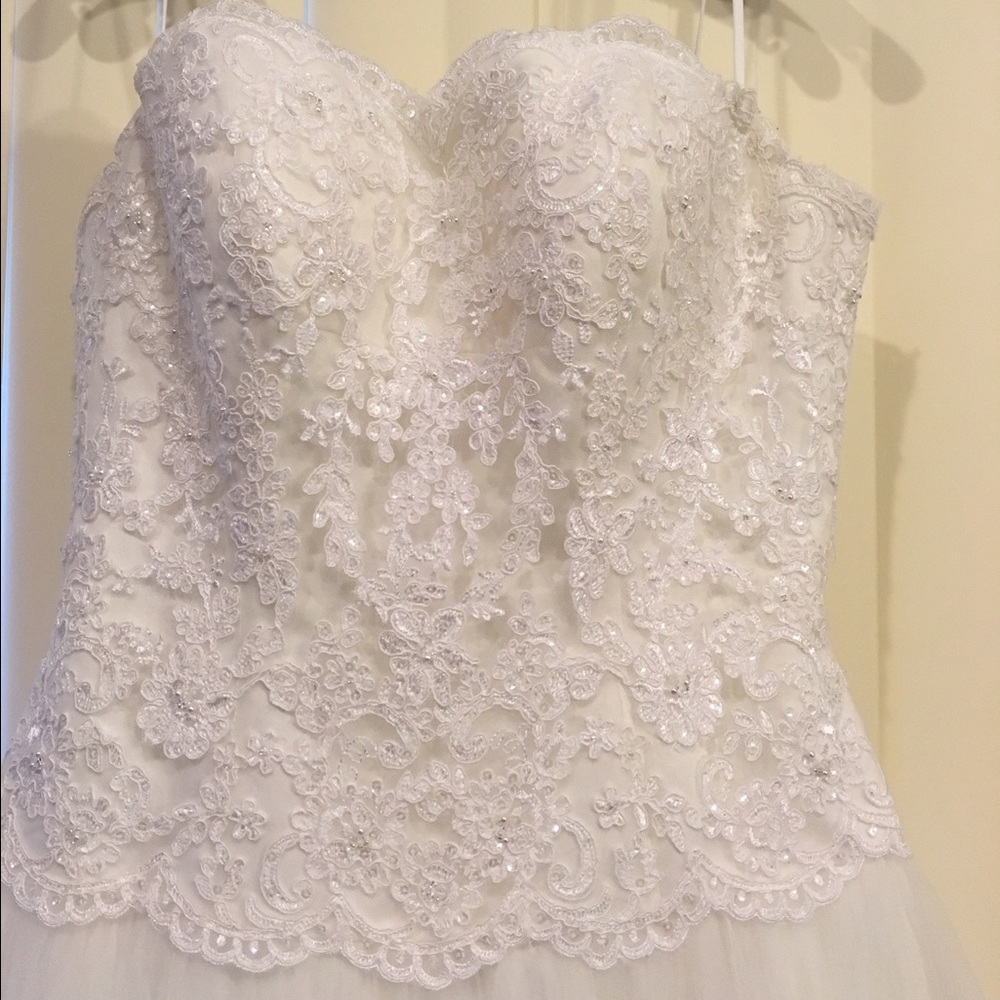 Ivory strapless wedding dress
