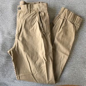 Gap Classic Khaki Slim Fit Jogger