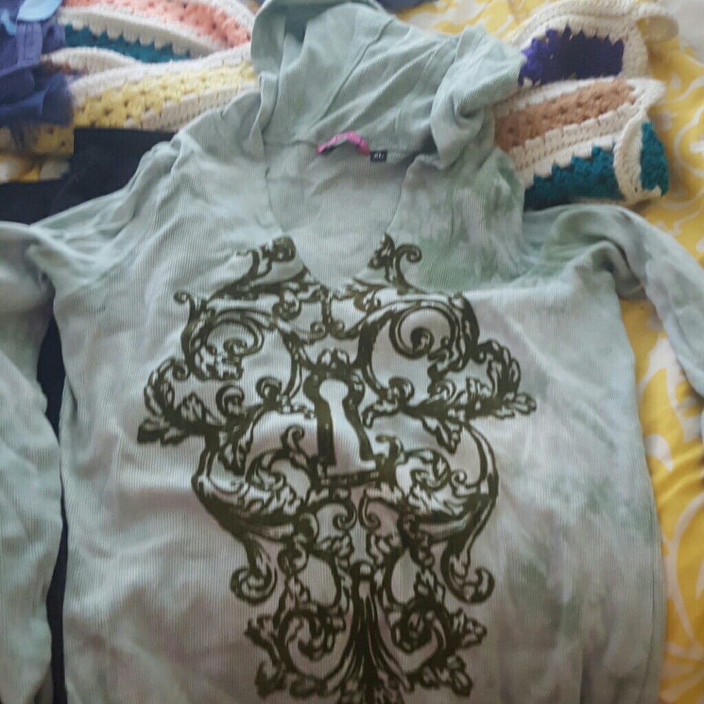 Long sleeve shirt