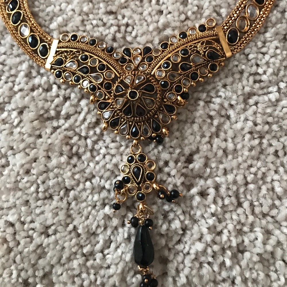 Indian / Pakistani polki necklace and earring set