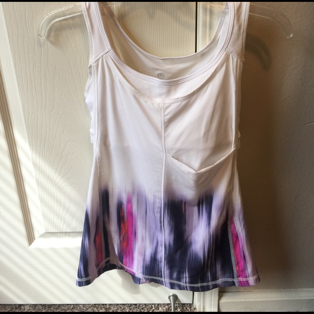 Lululemon tank