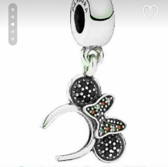 Authentic Pandora Bracelet with 20 Charms - Picture 4 of 8