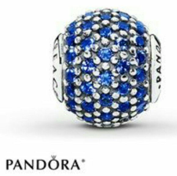 Authentic Pandora Bracelet with 20 Charms - Picture 8 of 8