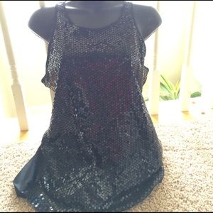 NWOT Banana republic size pet. med. blck sequintop