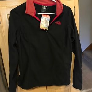 Black NWT fleece Quarter zip North Face