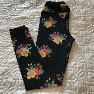 Lula Roe leggings. One size
