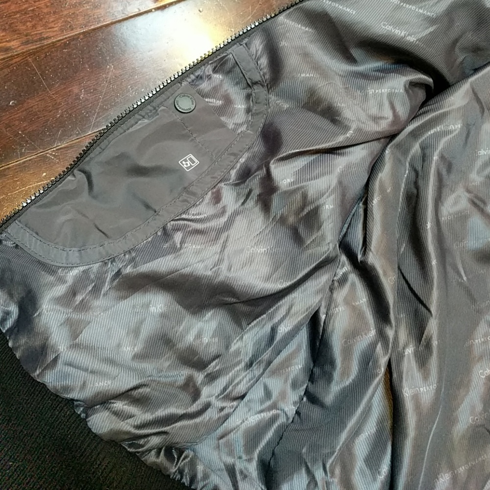 LAST CHANCE! Calvin Klein Performance Vest - Picture 4 of 5