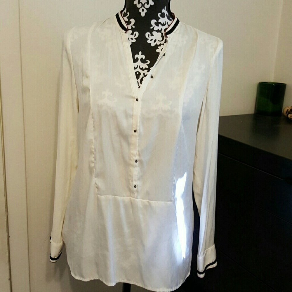 Cute ZARA dressy shirt
