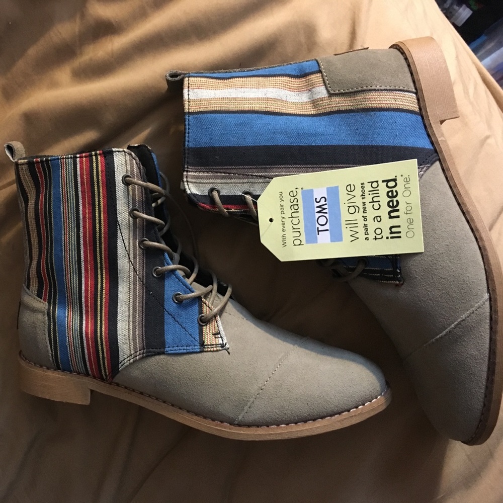 Brand new Tom boots
