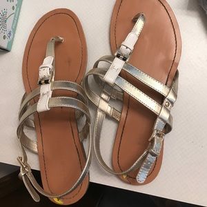 Tommy Hilfiger Gold and White Sandals Size 9