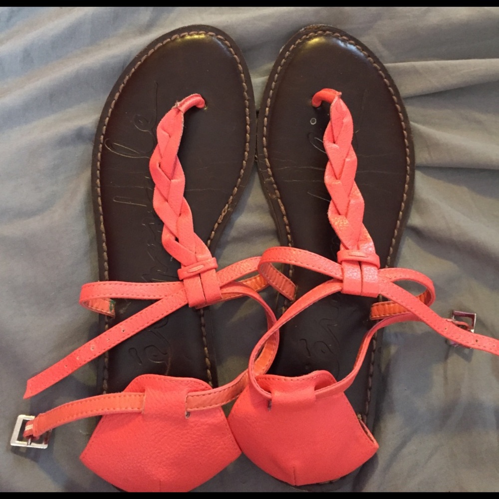 Pink Aeropostale sandals
