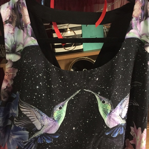 Floral Hummingbird Shift Dress - Picture 2 of 4