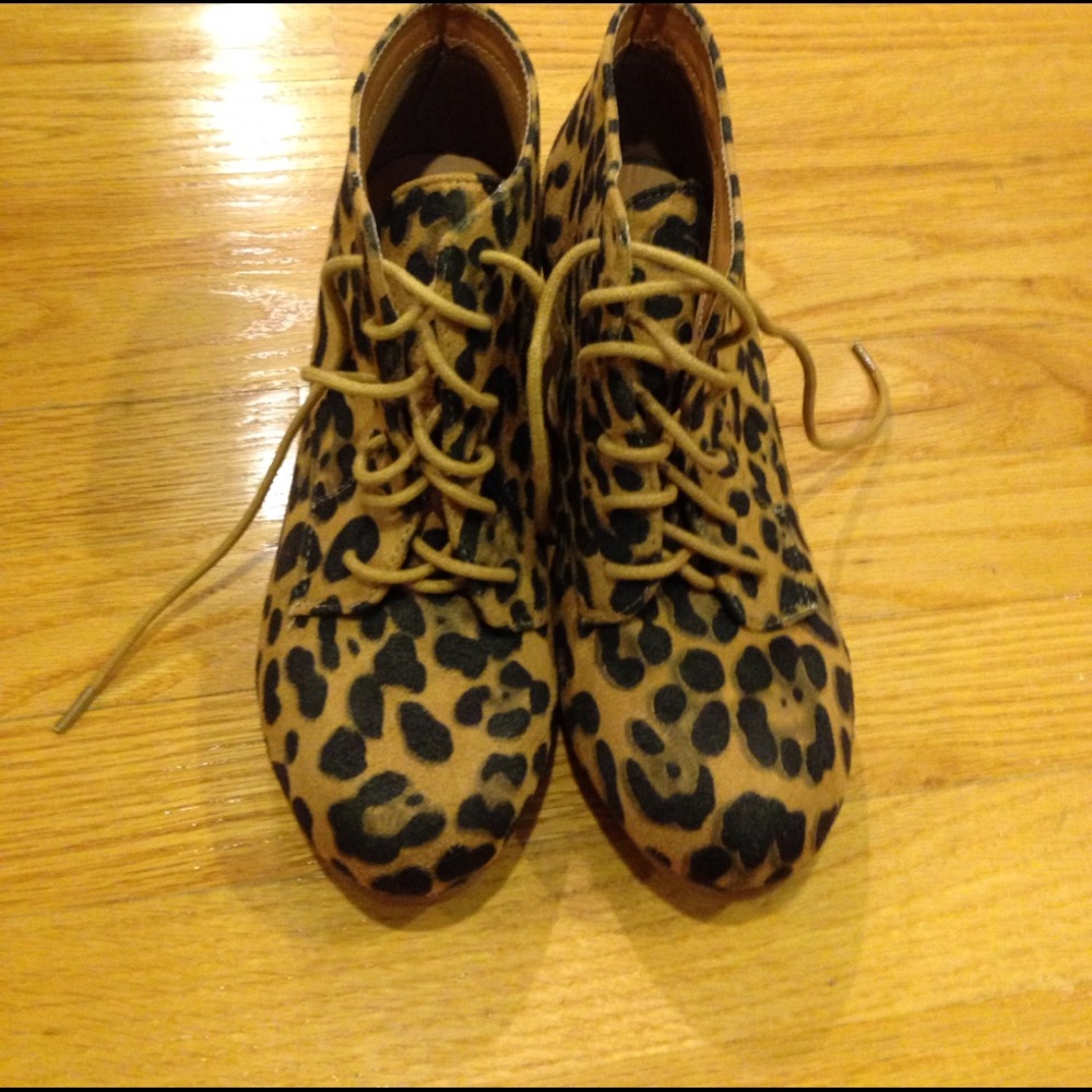 Bell Marie Leopard Print Wedges