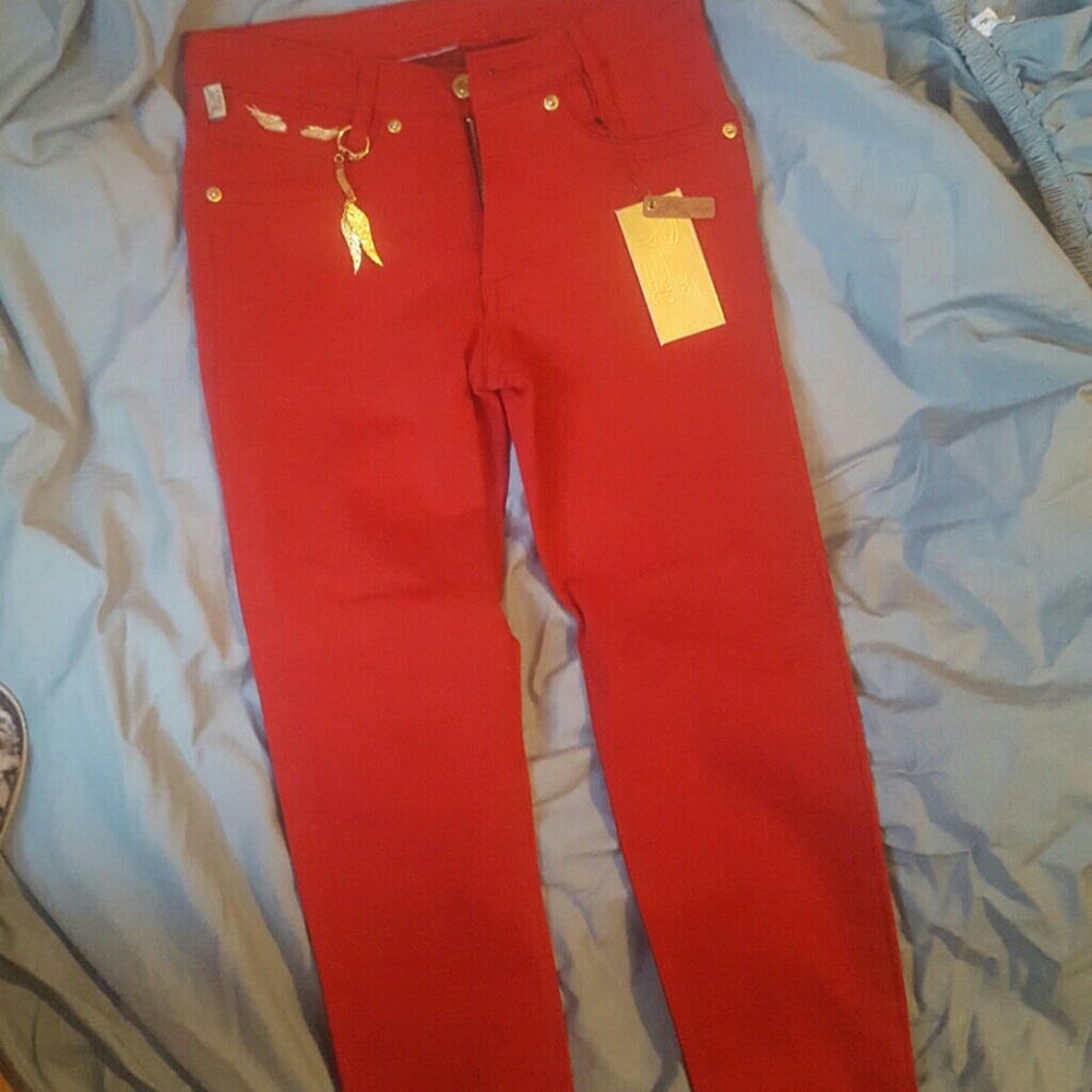 Red Robin's Jeans - Picture 2 of 3