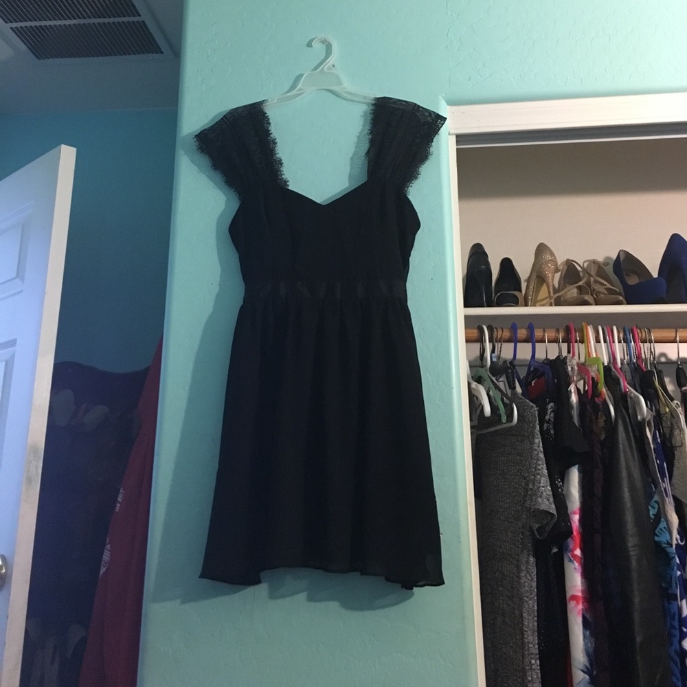 Black short lace dress