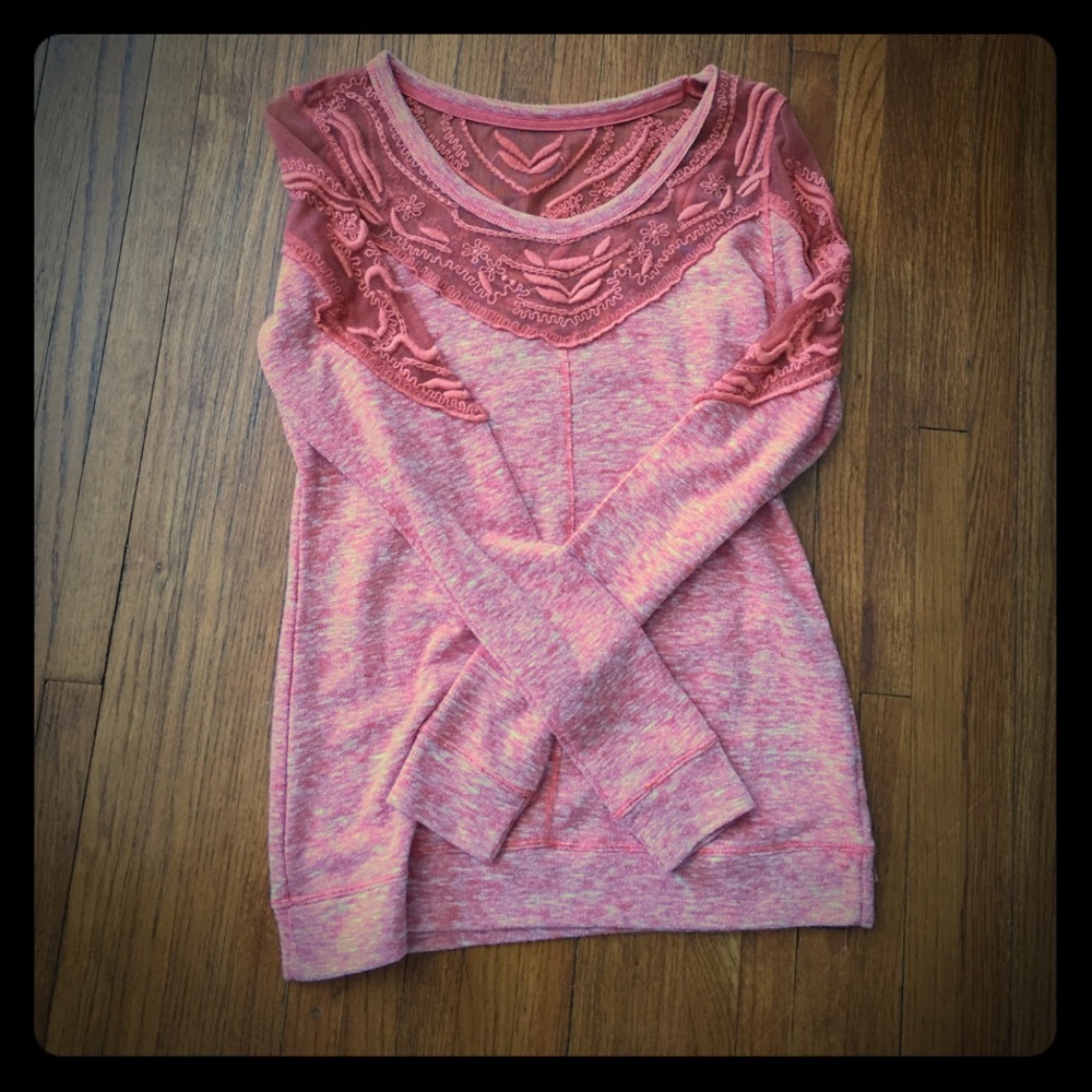 Maurice's top