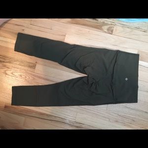 Lulu crop leggings