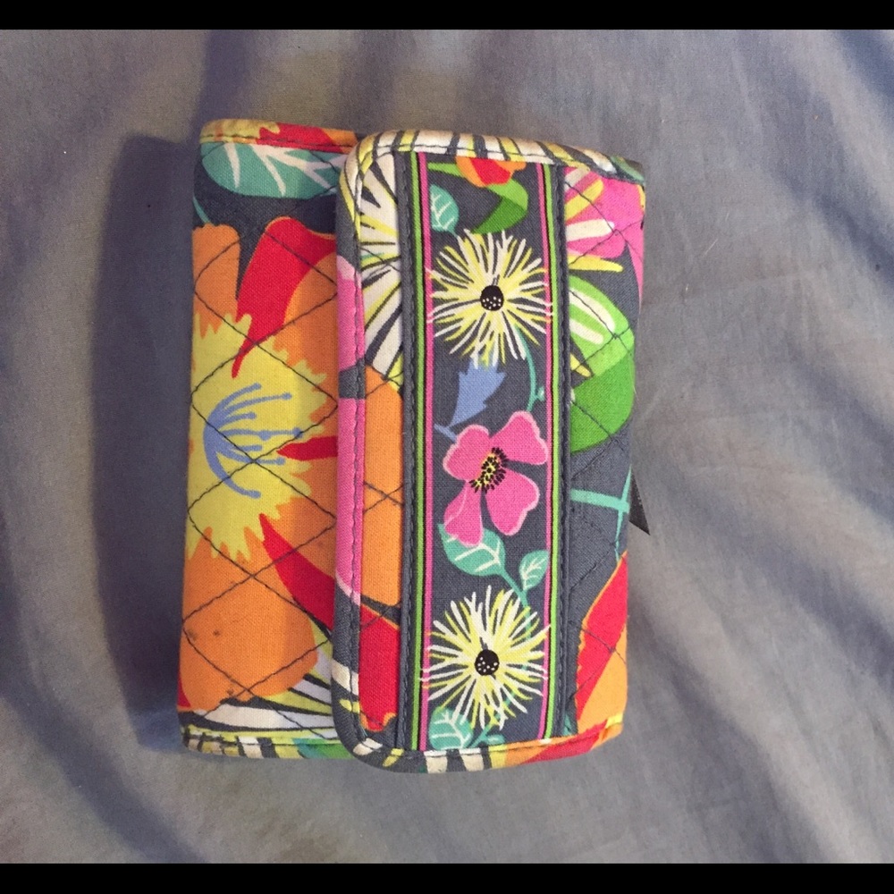 Vera Bradley trifold wallet