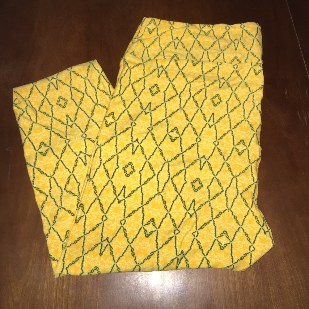 BNWT TC leggings by lularoe