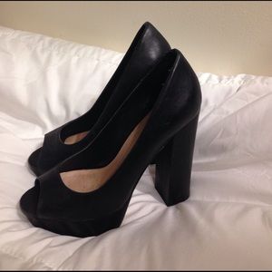 Size 8 black open toed pumps large heel! Size 8 black open toed pumps large heel!