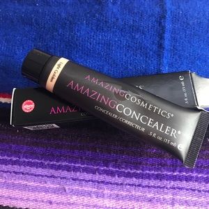 Amazing Cosmetics Amazing Concealer