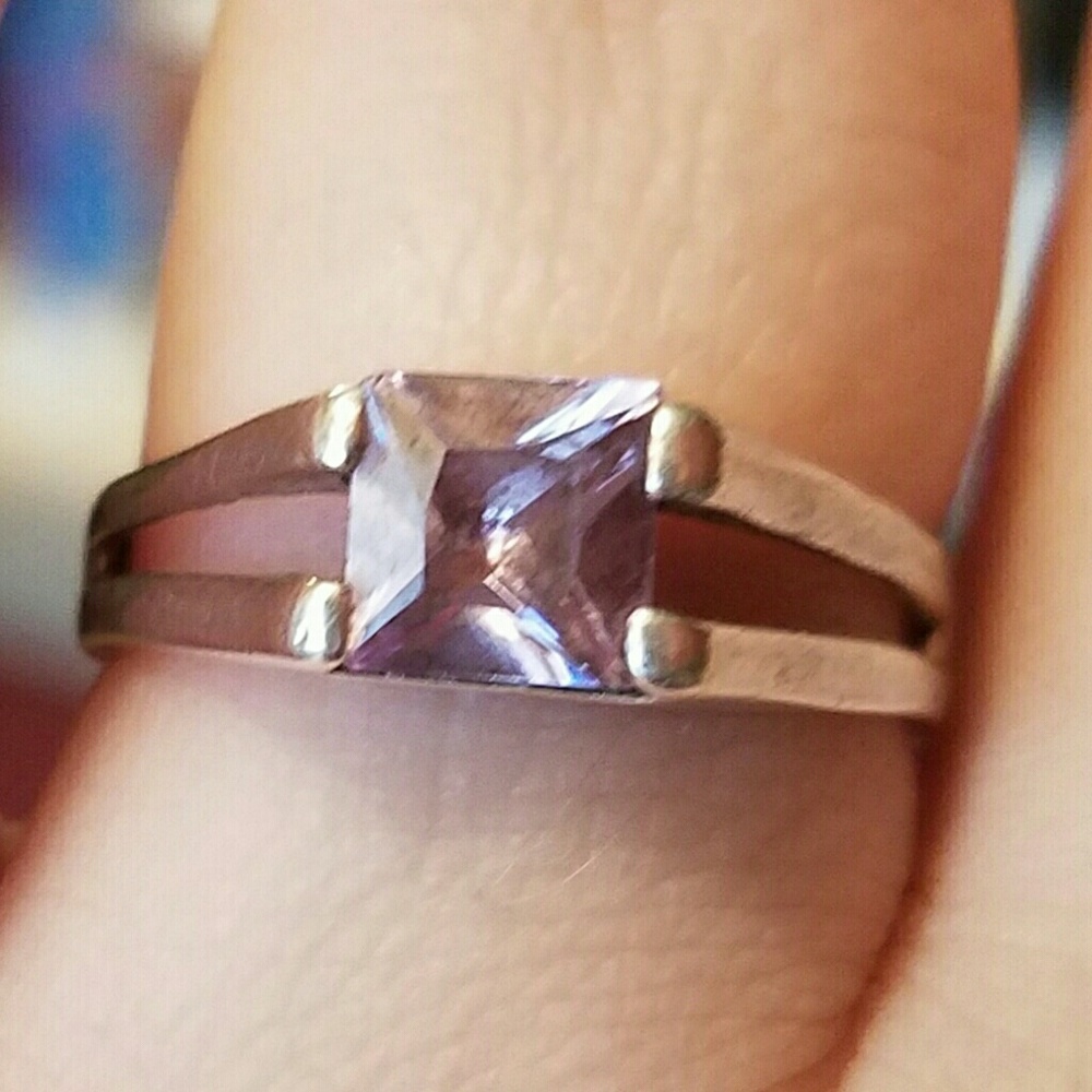 Sterling silver princess cut amethyst ring