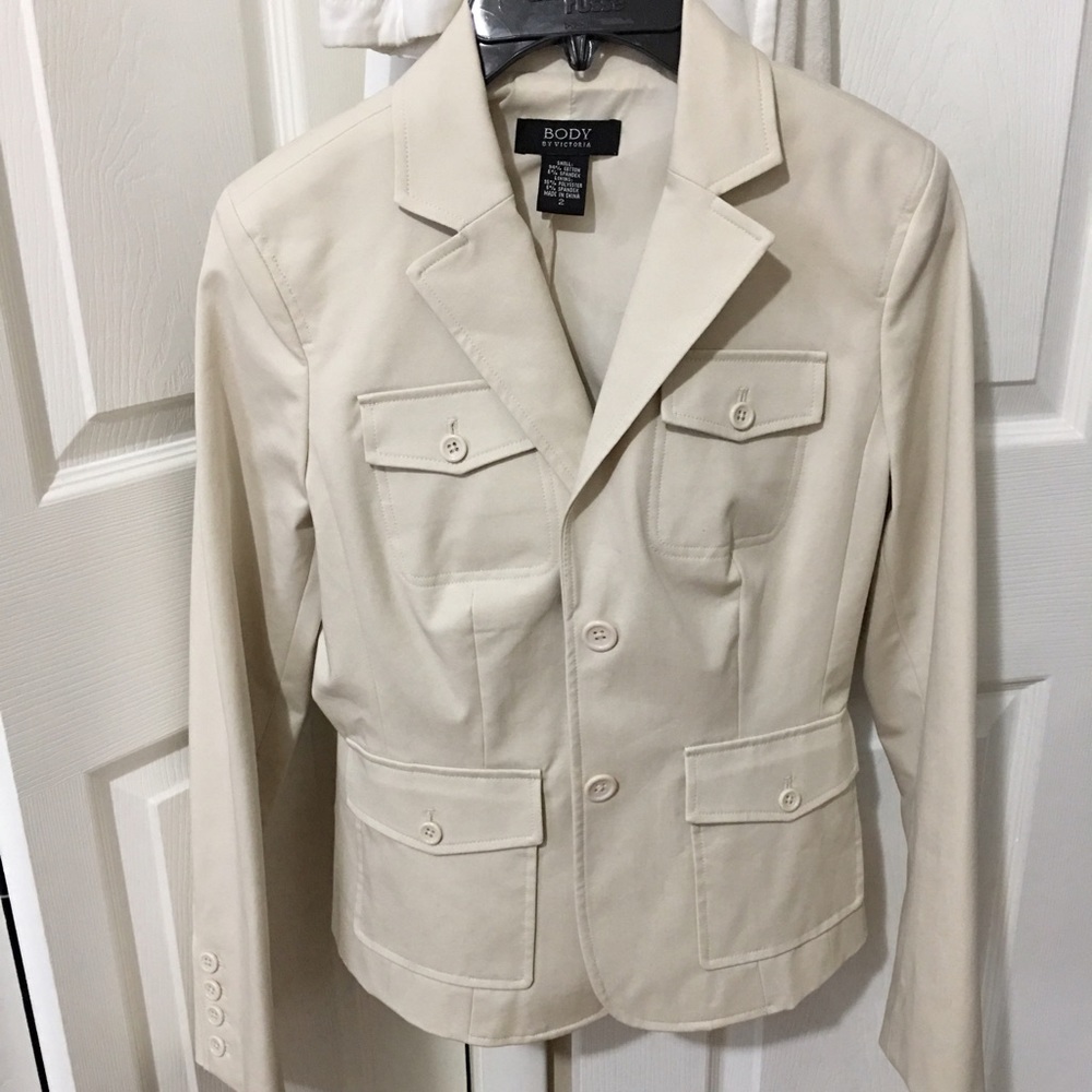 Body by Victoria suit jacket