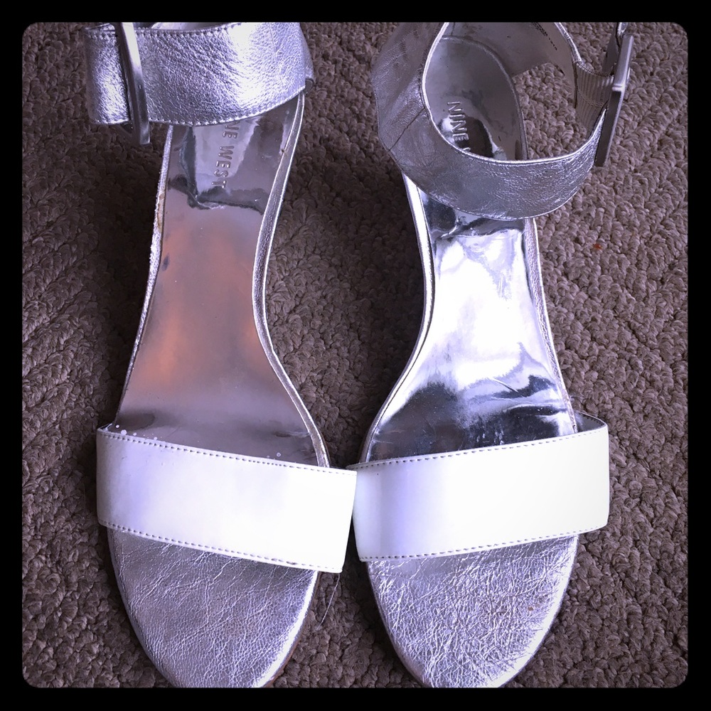 Nine West patent wedge size 9