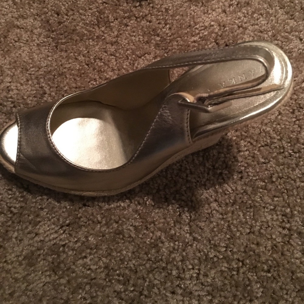 More photos of ivanka Trump wedges