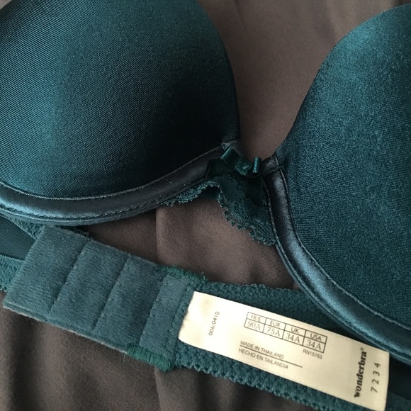 34A Bra - Picture 2 of 7