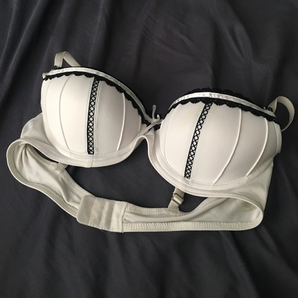 34A Bra - Picture 6 of 7