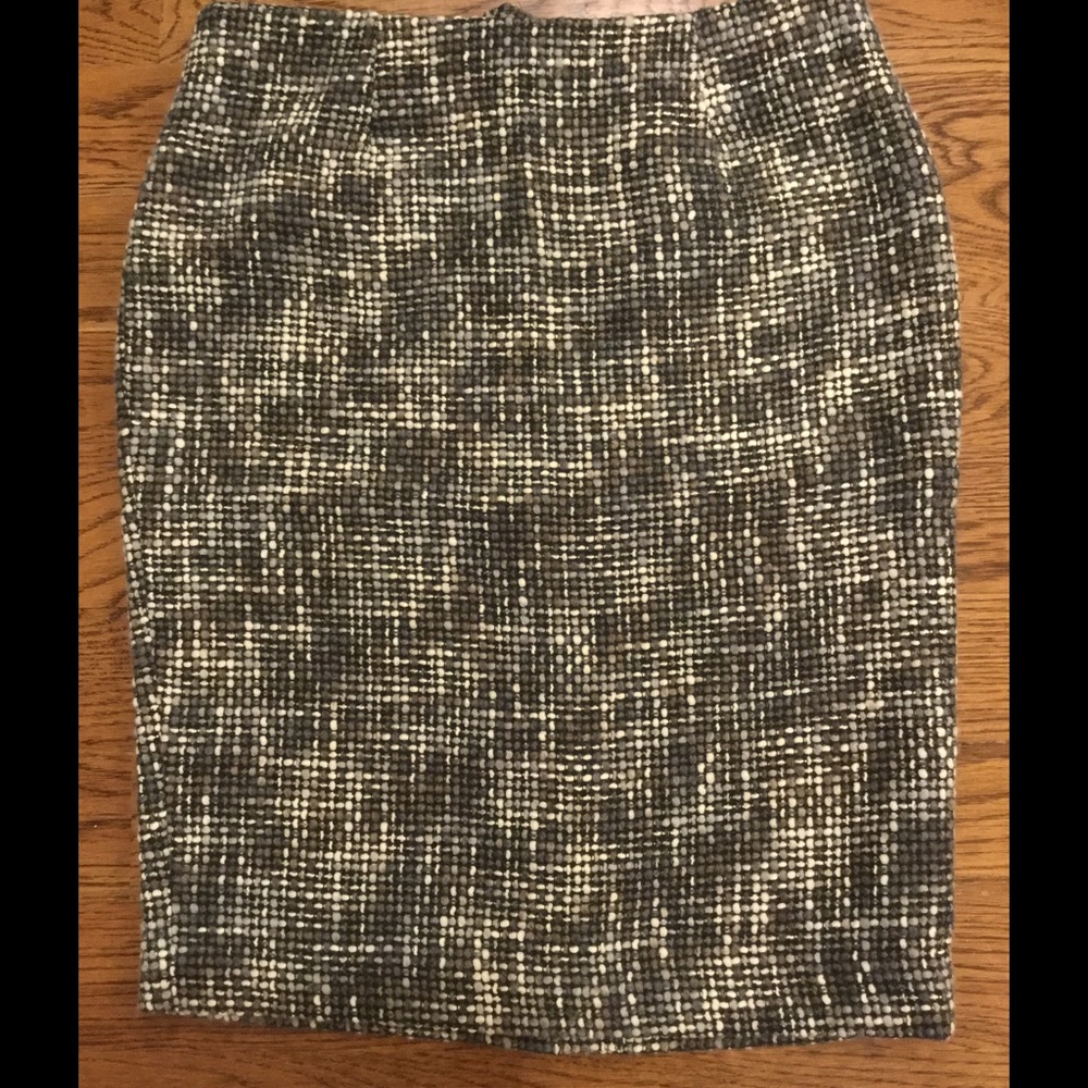 NWOT Adrienne Vittadini Pencil Tweed Skirt size 8