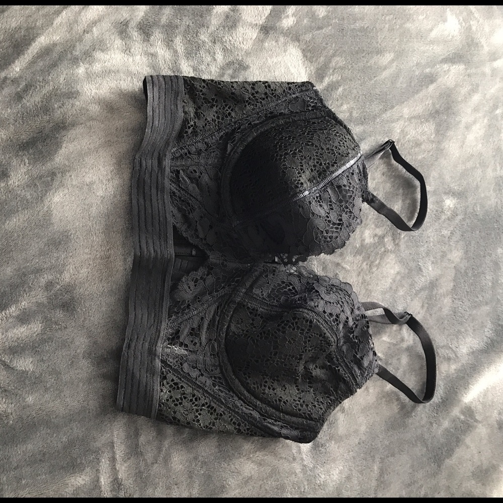 34B long lined VS bra