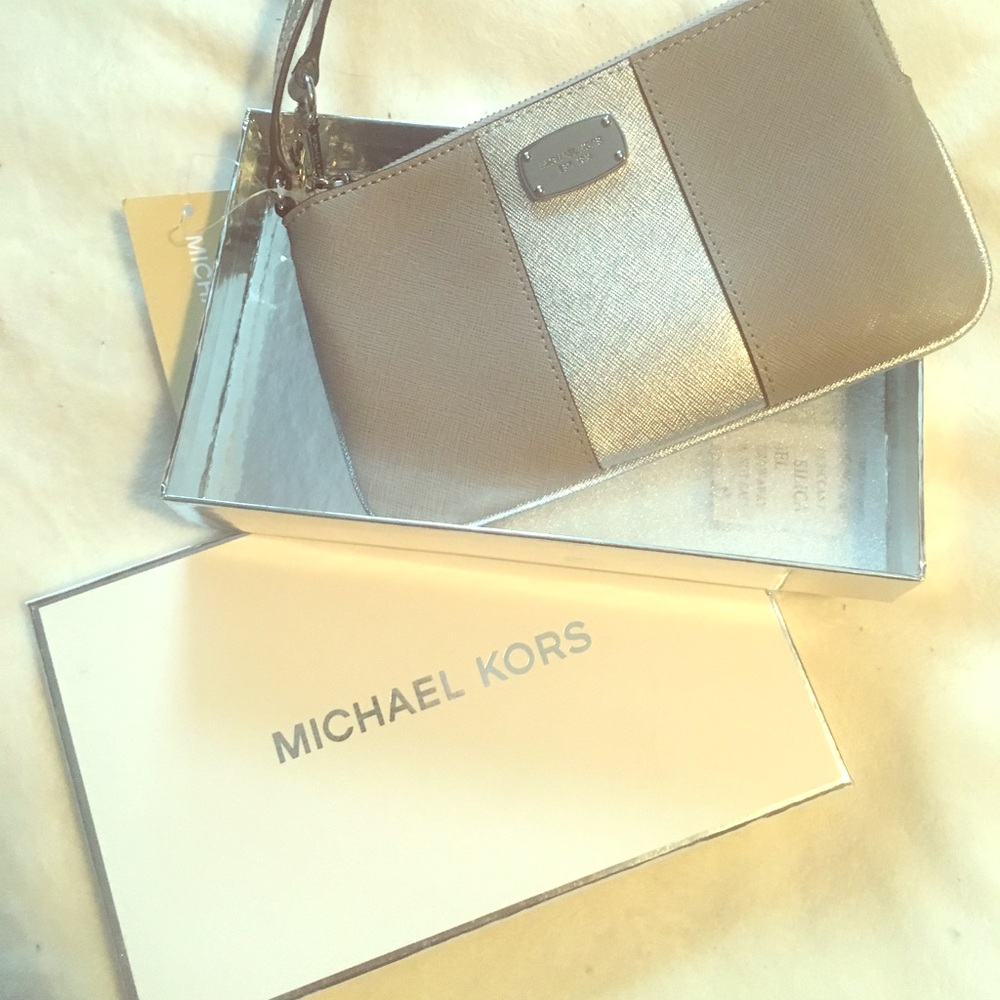 Michael Kors Wristlet