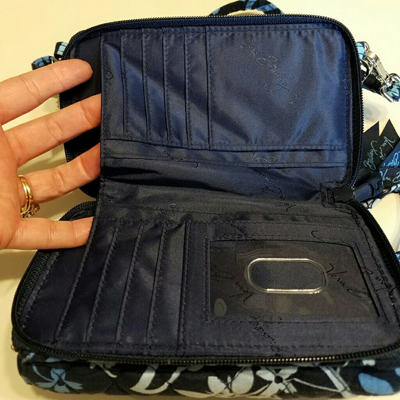 Vera Bradley Blue crossbody wristlet - Picture 3 of 4